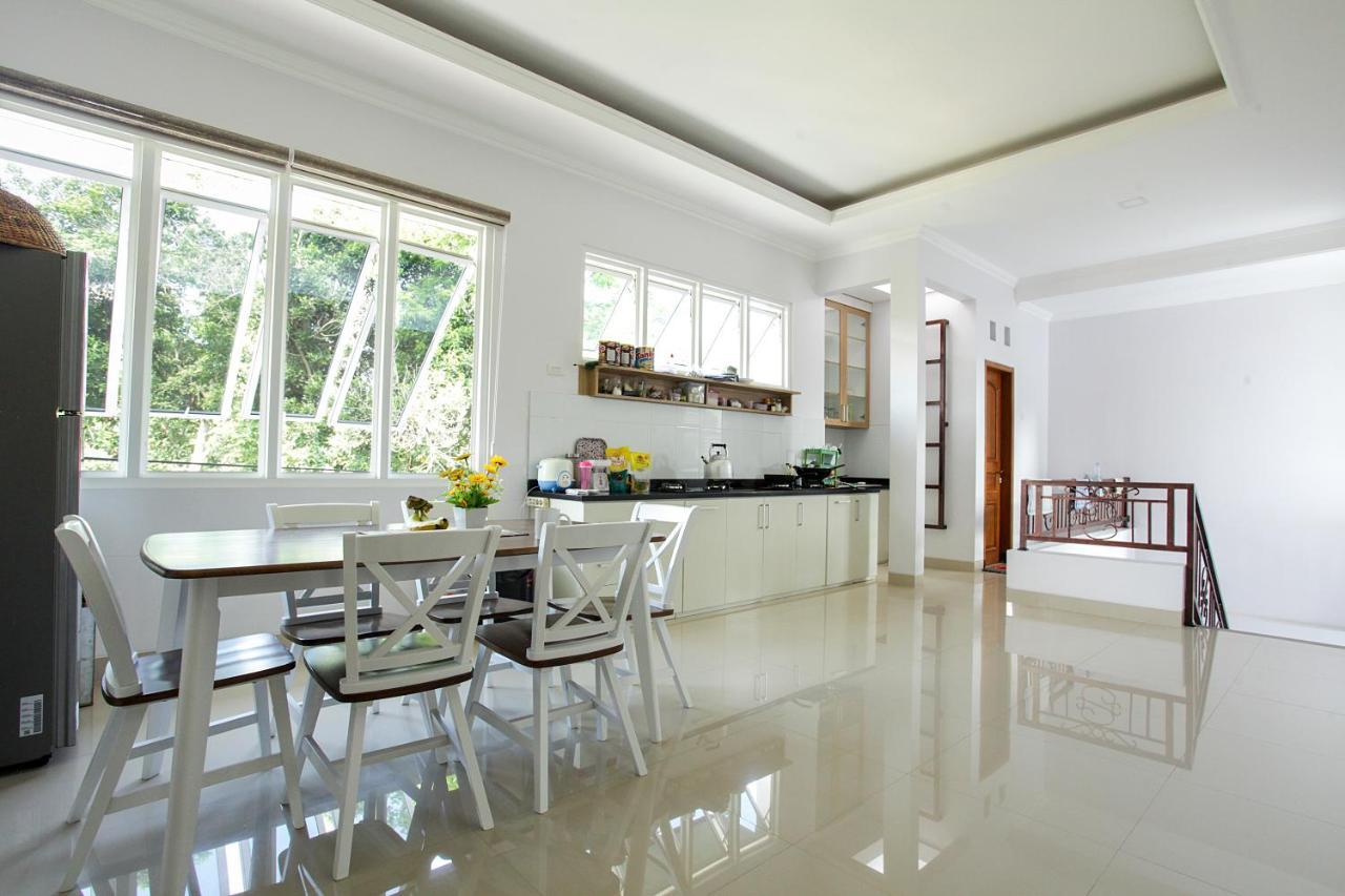 Banua Raya Homestay Yogyakarta Exterior foto